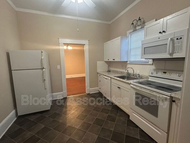 Photo - 1304 Bogart St