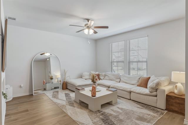 Photo - 2137 Crooked Bow Dr