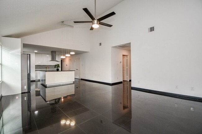 Photo - 2015 Treasure Mountain Dr