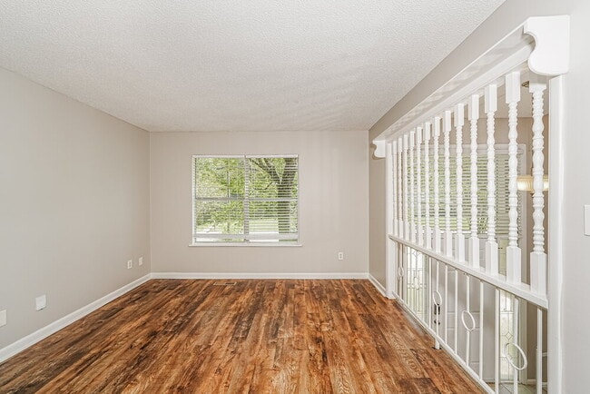 Photo - 2524 Daly Dr