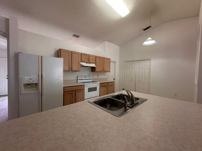 Photo - For Rent in Lehigh Woods