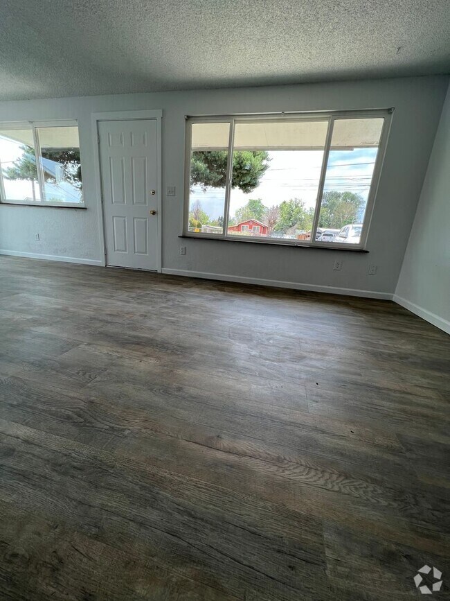Building Photo - c3307 Unit B Rental