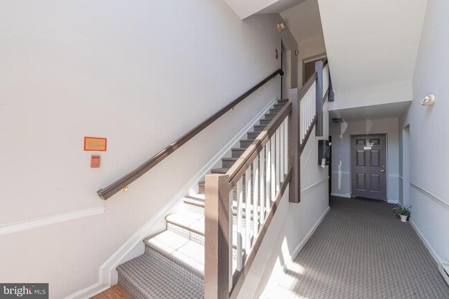 Building Photo - 4116 Monument Ct Unit 102