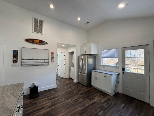 Photo - 8101 Freeze Rd