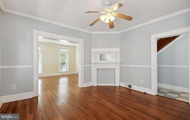 Building Photo - 6011 Falls Rd