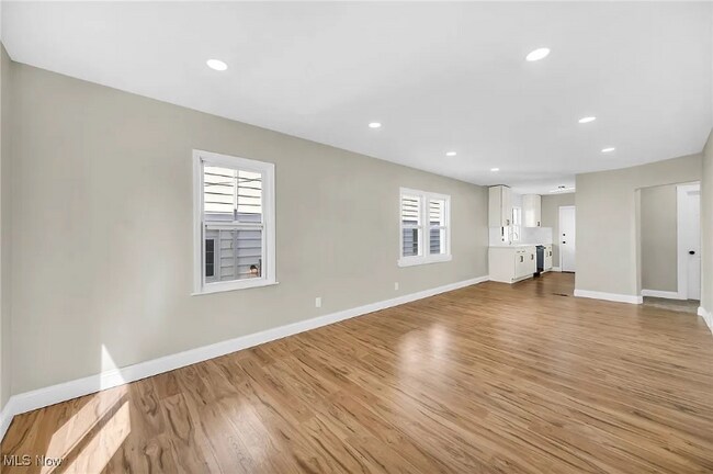 Photo - 3211 W 121st St Unit 1