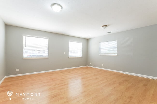 Photo - 1215 N Nowell St