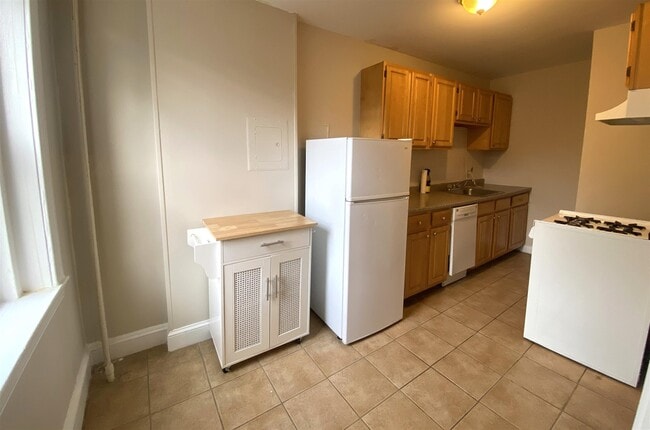 Photo - 18 Agassiz St Unit 4