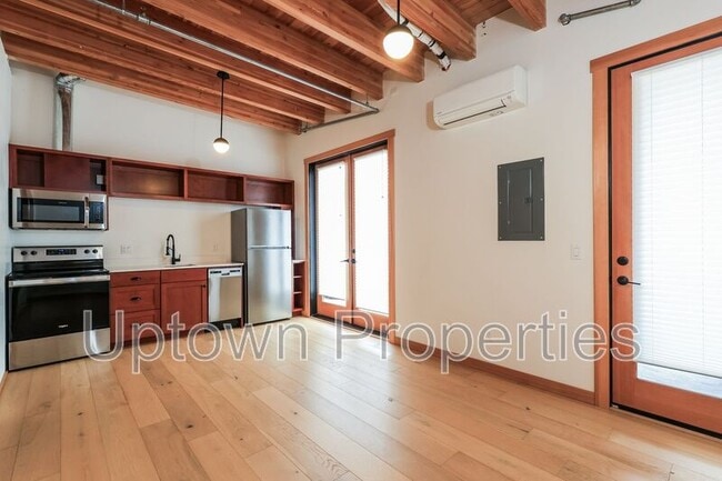Photo - 1515 N Rosa Parks Way