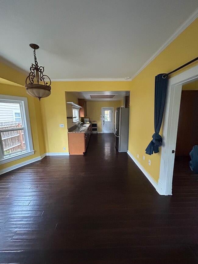 Photo - 512 Avenue C