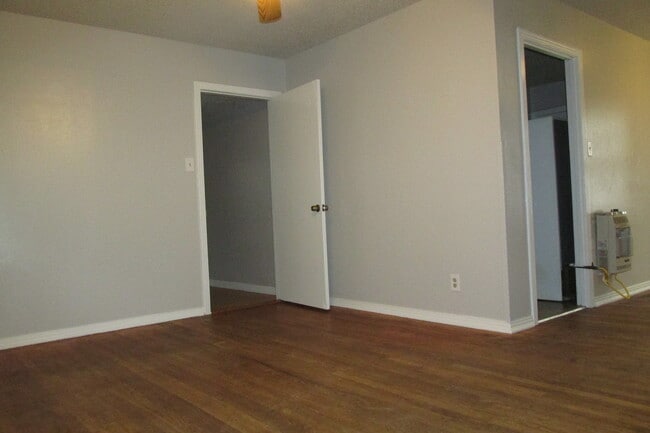 Photo - 2/1 with bonus room in Cherrywood Available August!