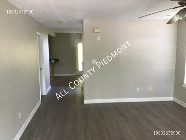 1936 Eigth St-