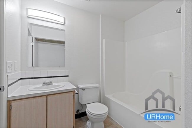 Photo - 120 SE 143rd Ave