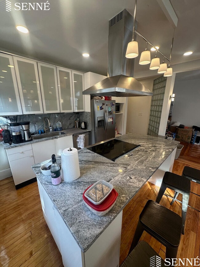 Photo - 229 Harvard St Unit 1