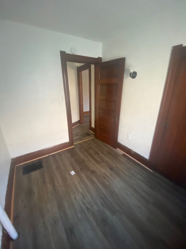 Photo - 220 E Pearl St