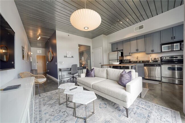 Photo - 620 Glen Iris Dr NE Unidad 506