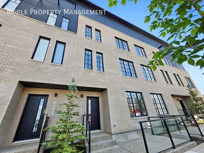 Photo - STUNNING 4 BEDS, 2.5 BATHS TOWNHOUSE | PREMIUM FINISHES & PRIVATE BALCONY | AC AVAILABLE