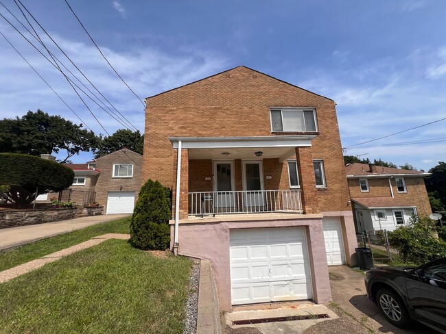 Building Photo - 1121 Clippert St Unit 1123 Rental