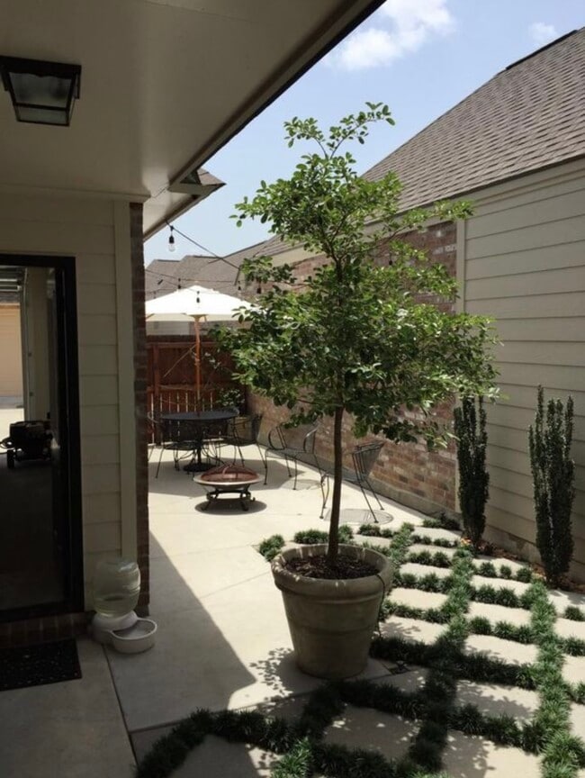 Photo - 14321 Villa Grove Dr