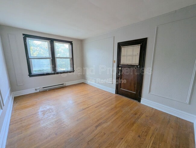Photo - 3862 S Spring Ave Unit 3e