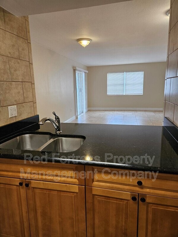 Photo - 3407 Winkler Ave