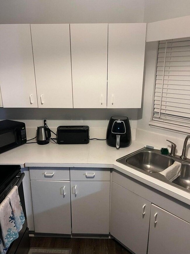 Photo - 2825 Stoneway Ln