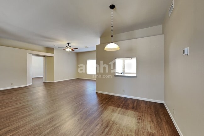 Photo - 10235 W Missouri Ave