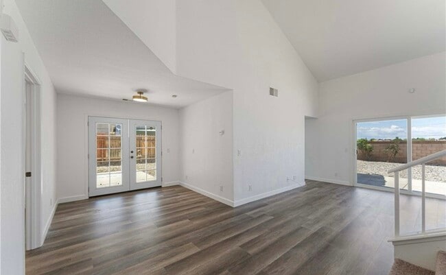 Photo - 44857 Landau Ave