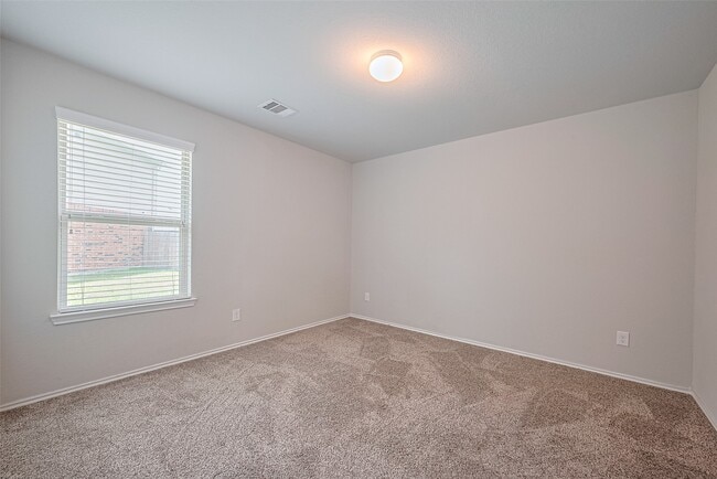 Photo - 21018 Whitehaven Bluff Trail