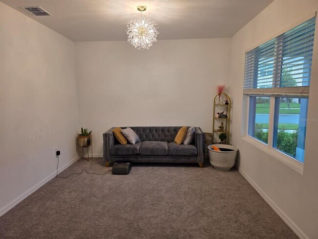 Photo - 35518 Lockman Wy