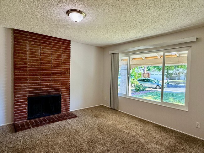 Photo - Spacious 3 Bedroom 2 Bath Home with 2 Car Garage and Central Air Conditioning