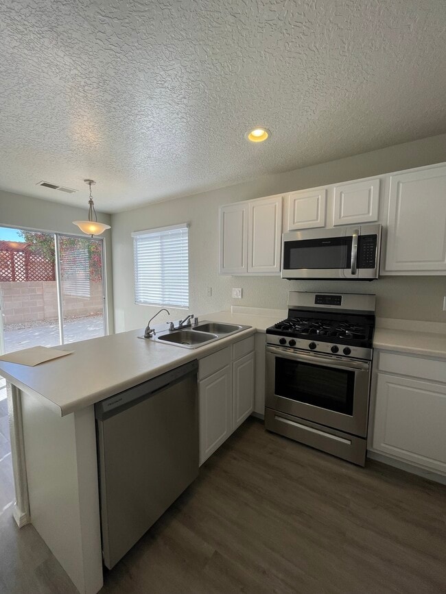 Photo - 10716 Habanero Way SE