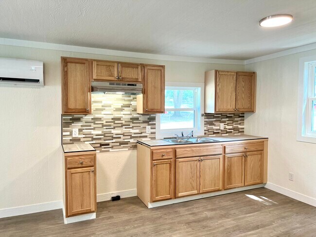 Photo - 1623 E Sullenberger Ave