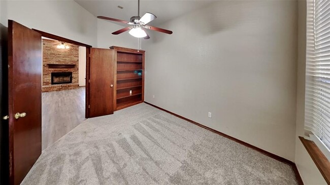 Photo - 2212 SW 141st Pl