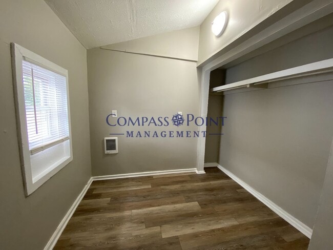 Photo - 218 E 7th St Unit #2