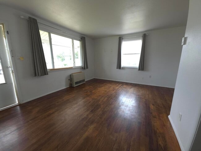 Photo - 2644 Barela St