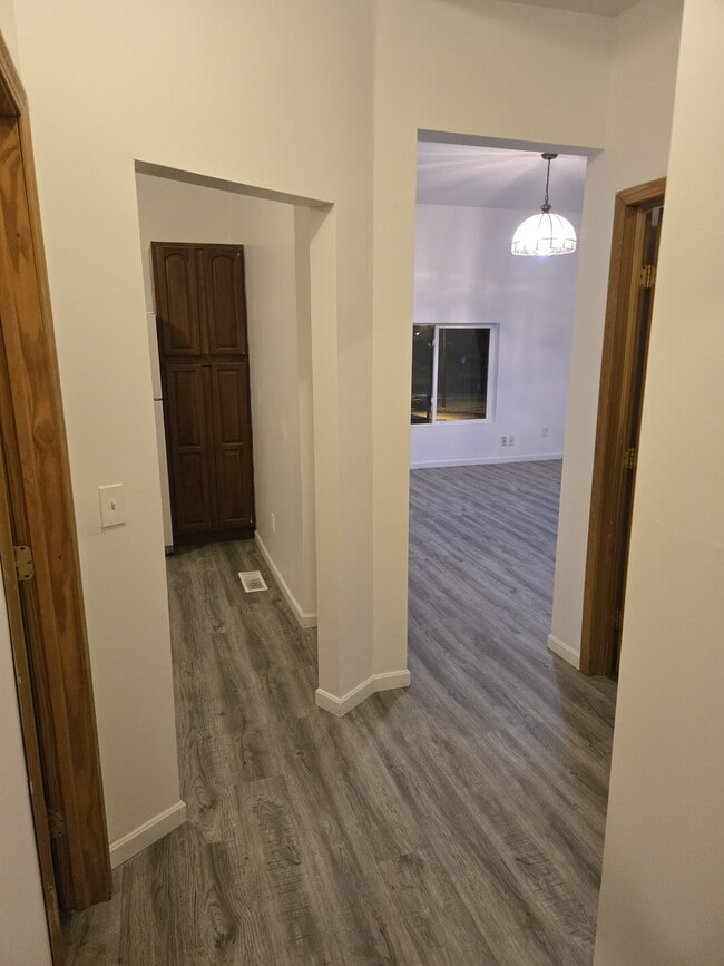 Photo - 114 Hedges St