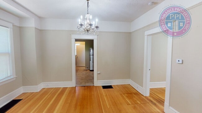 Photo - NO SECURITY DEPOSIT WITH RHINO! Beautiful ...