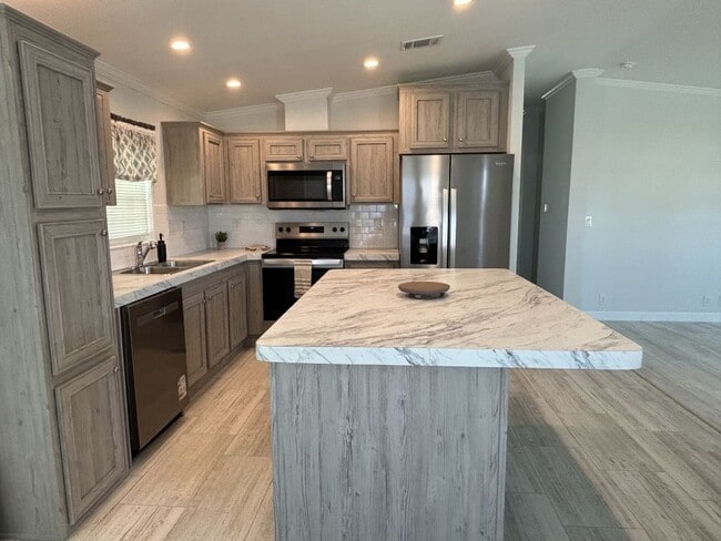 Photo - 2 Kimberly Ct