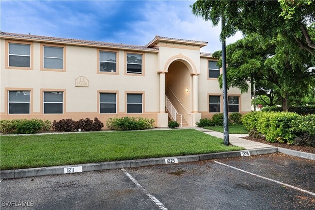 Building Photo - 15449 Bellamar Cir Unit 1225