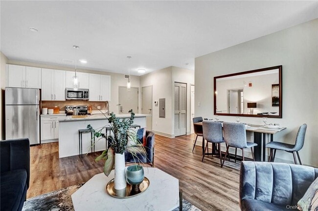 Photo - 92 Blauvelt Wy Unit 502