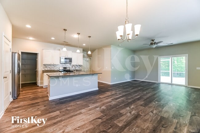 Photo - 301 Mincy St