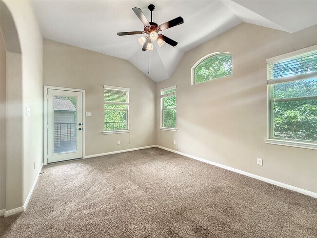 Building Photo - 26 Cheswood Manor Drive