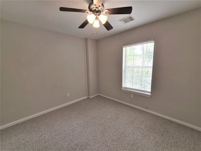 Photo - 20906 Greenfield Trail