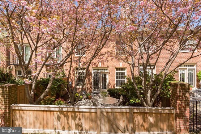 Photo - 4062 Mansion Dr NW Townhome