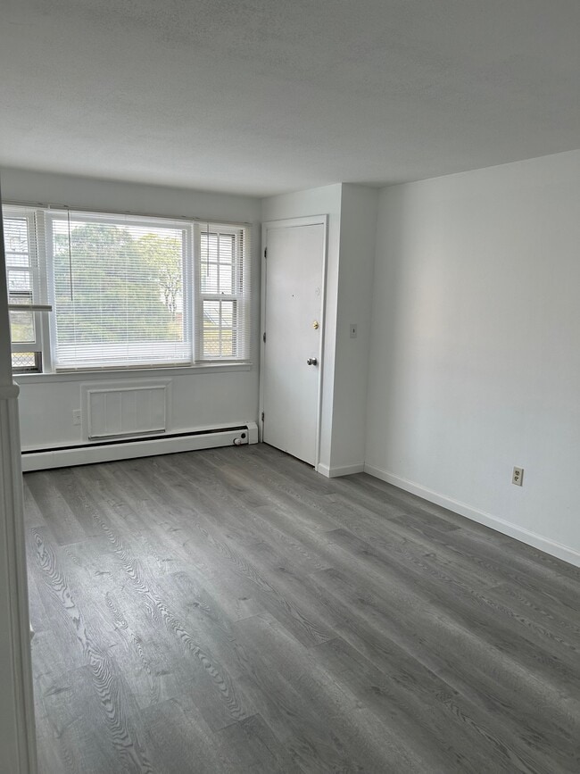 Photo - 17 Lincoln Ave Unit 18