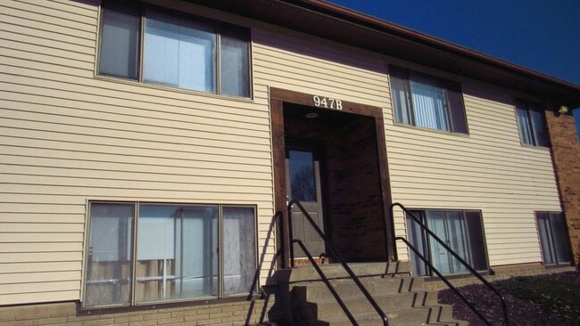 Building Photo - 947 Boston Way Unit B8