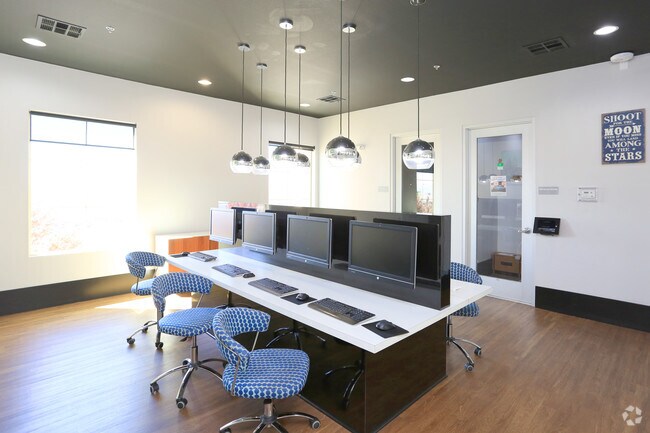 Computer Lab - The Republic