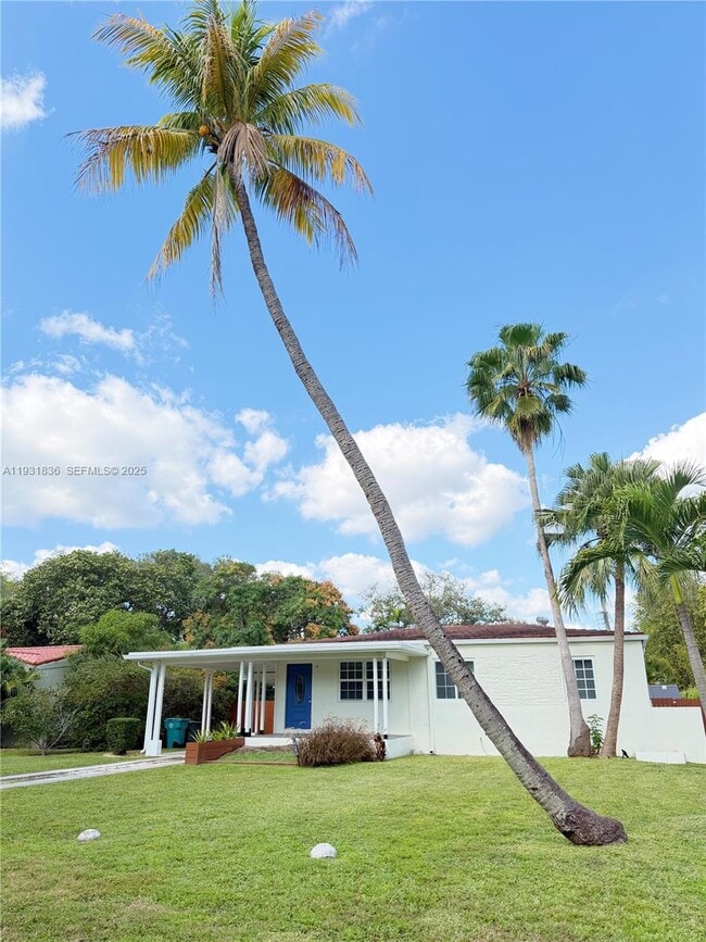 Photo - 1075 NE 120th St