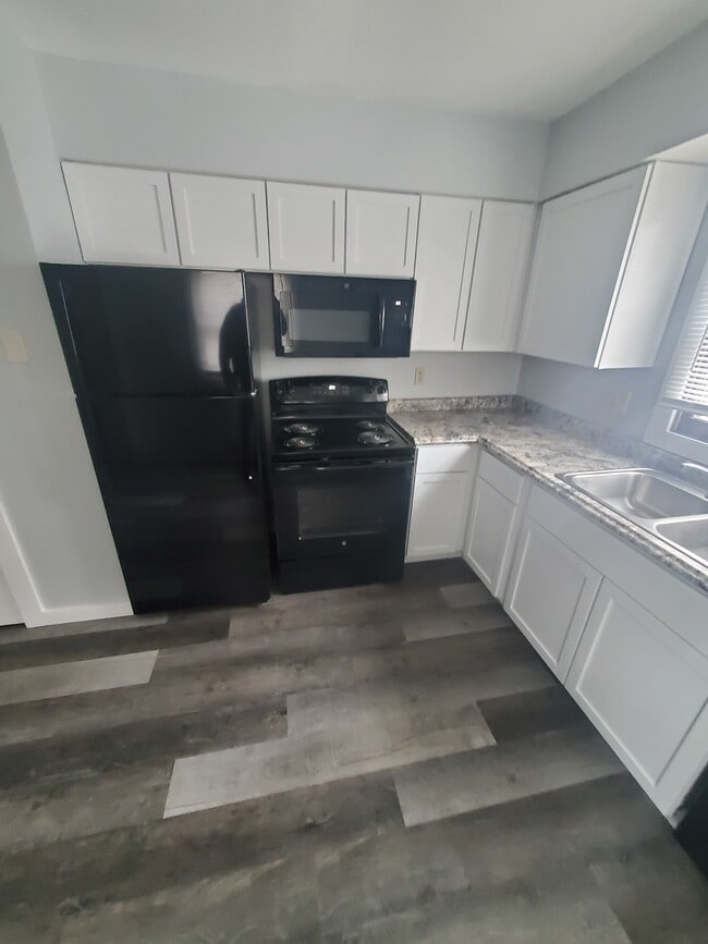 Photo - 424 18th Pl S